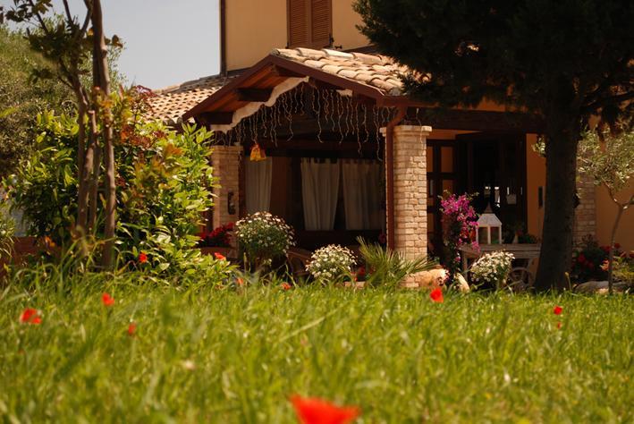 Briciola Di Sole Vendégház Grottammare Kültér fotó